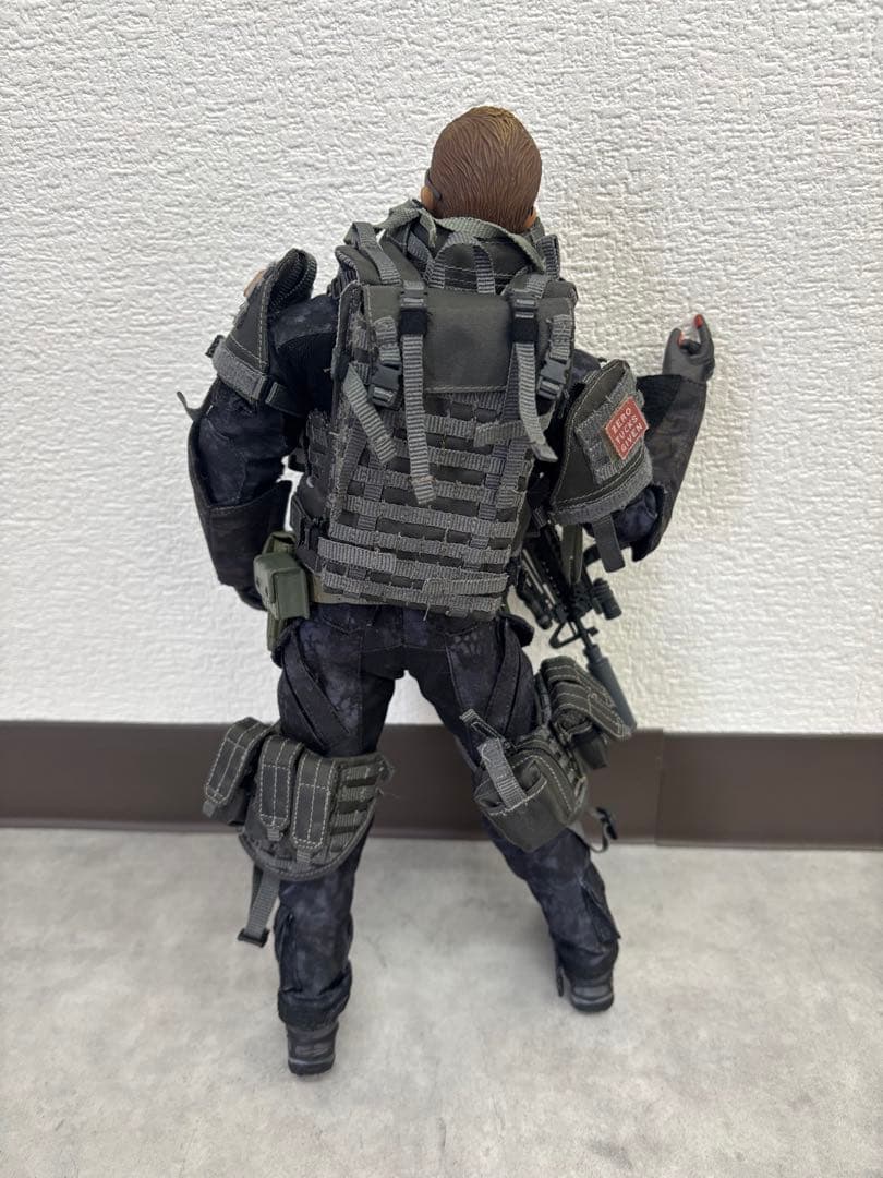 カ*ン様 1/6スケール ミリタリーフィギュア 2体セット フル装備 武器大量