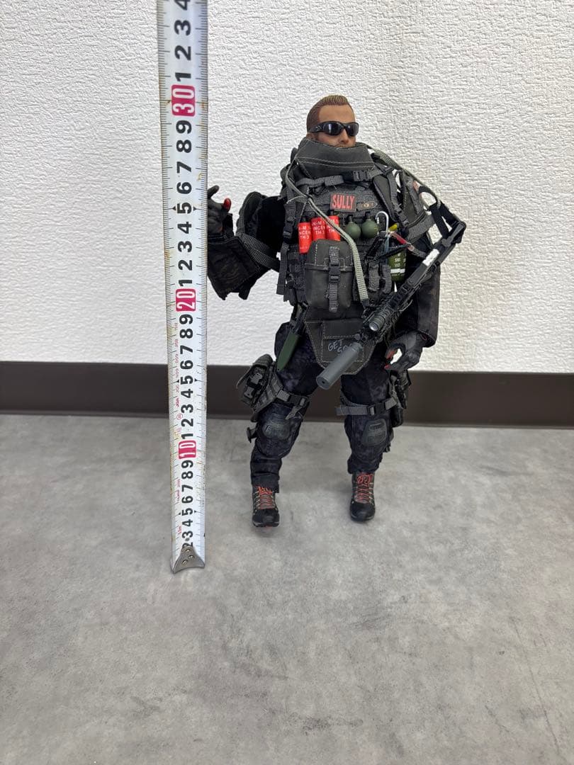 カ*ン様 1/6スケール ミリタリーフィギュア 2体セット フル装備 武器大量