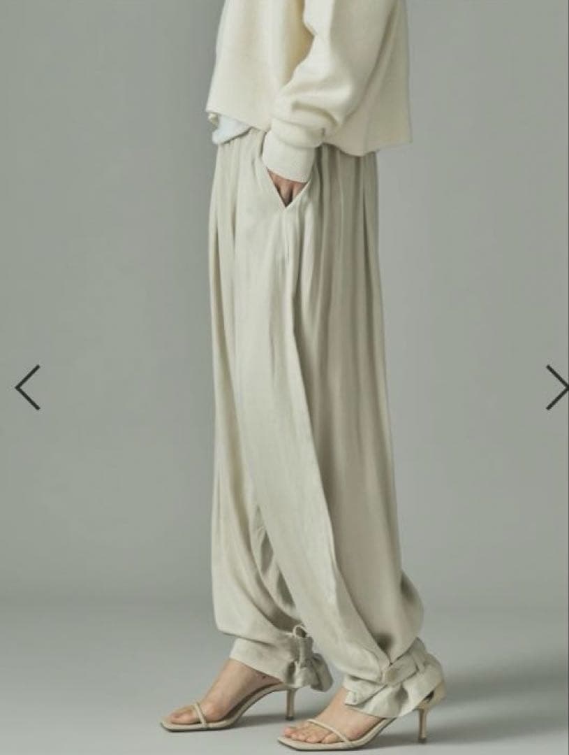 【美品✨】Curensology サテンタックパンツ