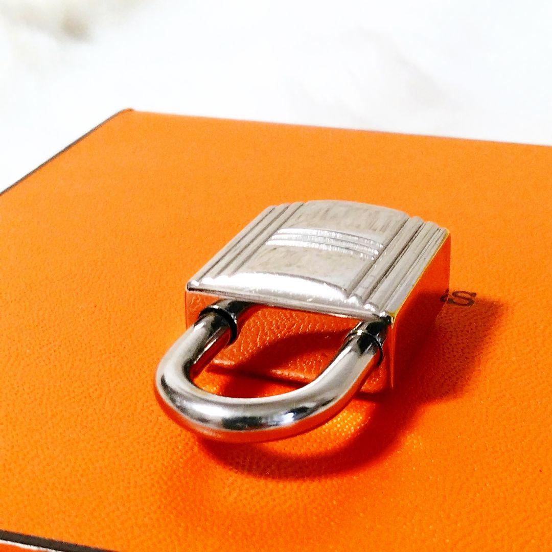 HERMES エルメス カデナ南京錠パドロック　チャームアクセサリー