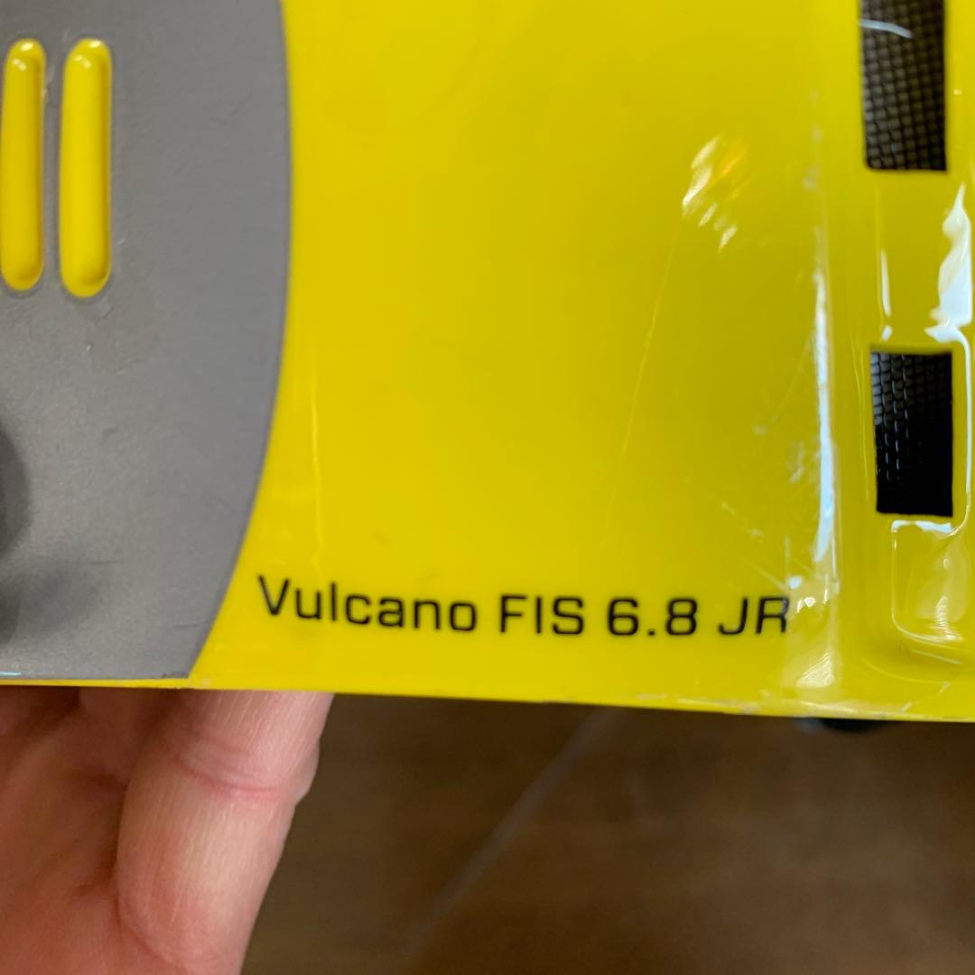 BRIKO イエロー ヘルメット チンガード付き　SL