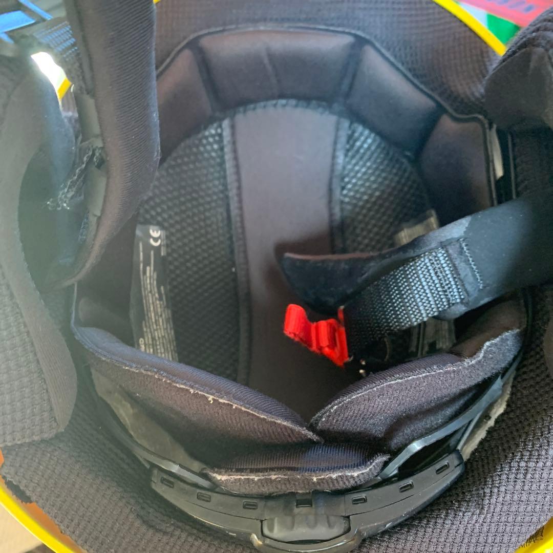 BRIKO イエロー ヘルメット チンガード付き　SL