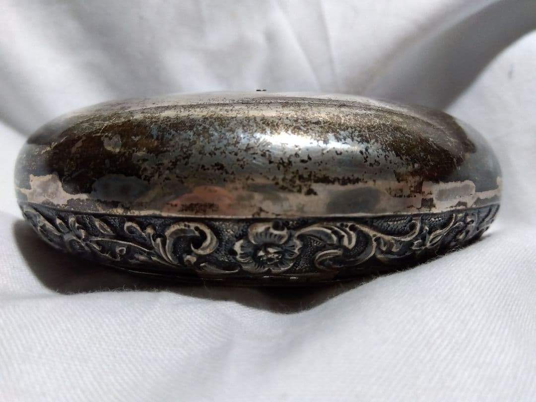 ♪小箱　ボンボニエール？ 銀製？ 犬の刻印 ？