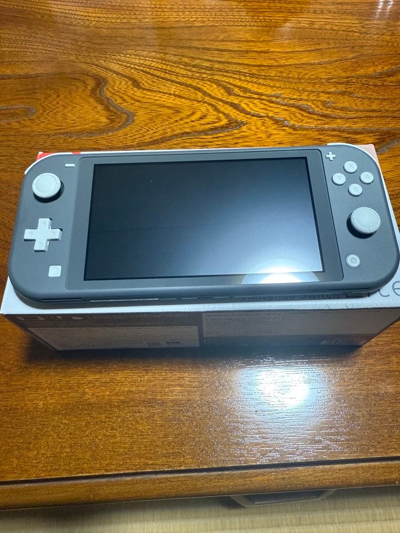 超美品　Nintendo Switch Lite グレー 本体