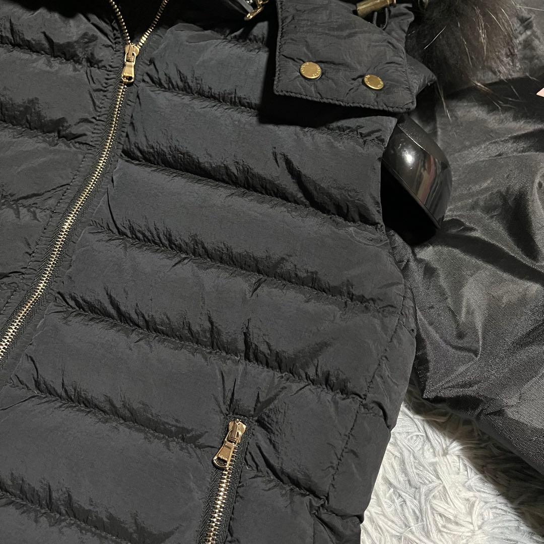 美品 TATRAS オルシエラ ダウンベスト ラクーンファー　3way 黒　02