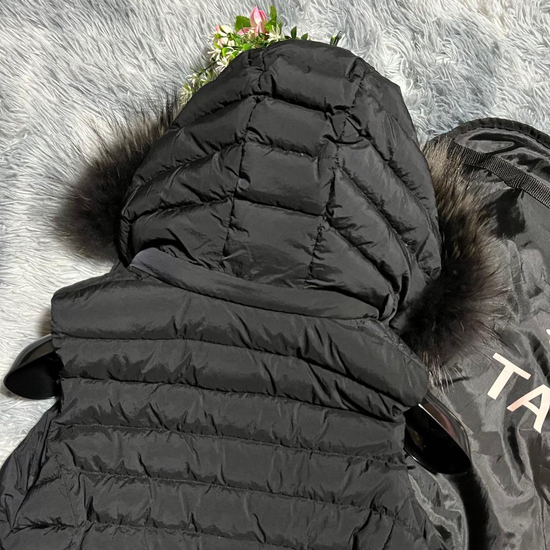 美品 TATRAS オルシエラ ダウンベスト ラクーンファー　3way 黒　02