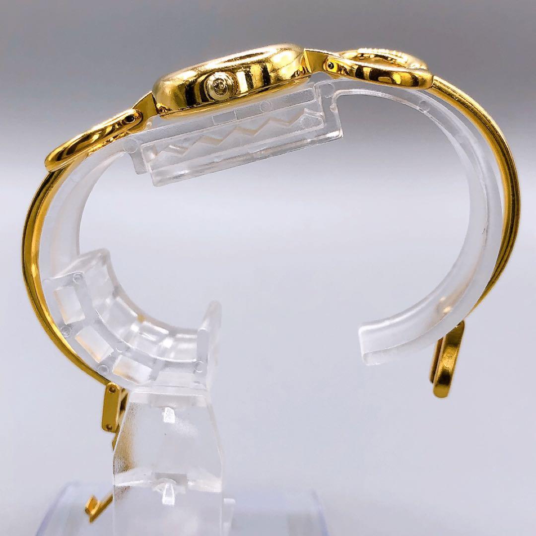 GUCCI ゴールド レディース腕時計 1600 クォーツ　電池交換済　シェル