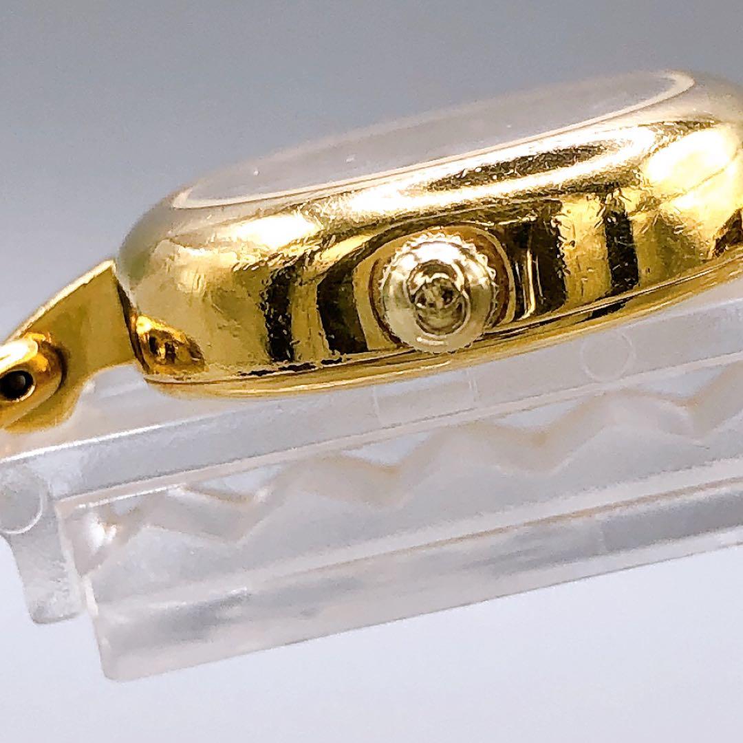 GUCCI ゴールド レディース腕時計 1600 クォーツ　電池交換済　シェル