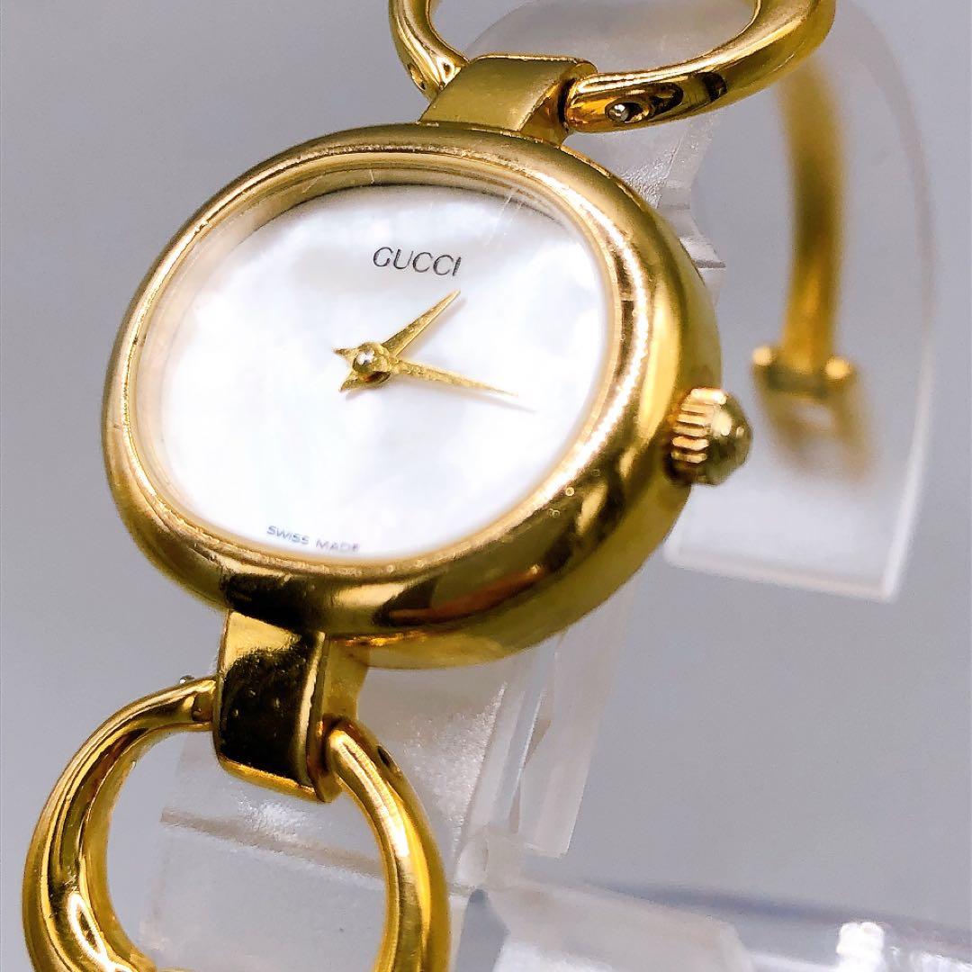 GUCCI ゴールド レディース腕時計 1600 クォーツ　電池交換済　シェル