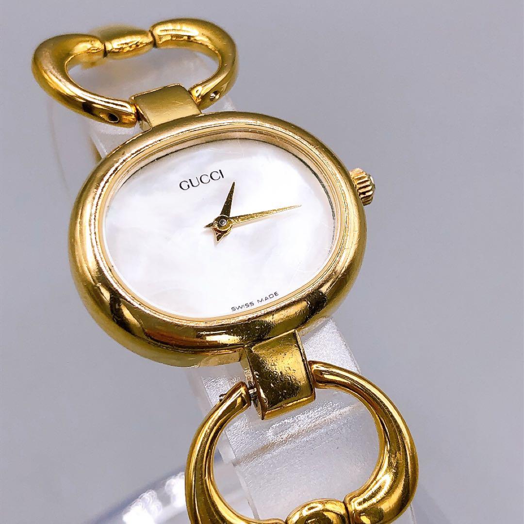 GUCCI ゴールド レディース腕時計 1600 クォーツ　電池交換済　シェル