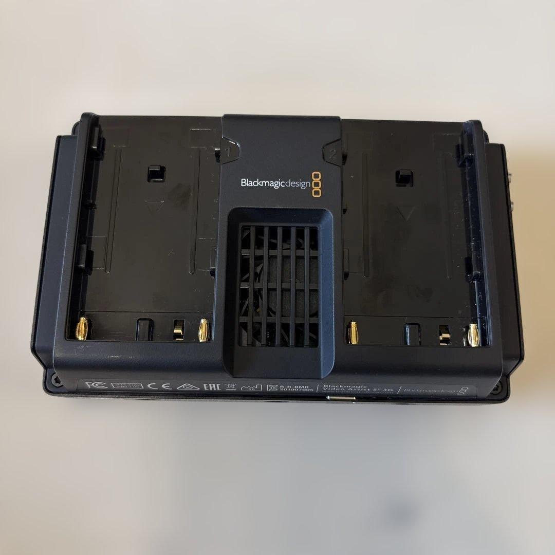 き*し様 美品 Blackmagic Video Assist 5‘‘ 3G