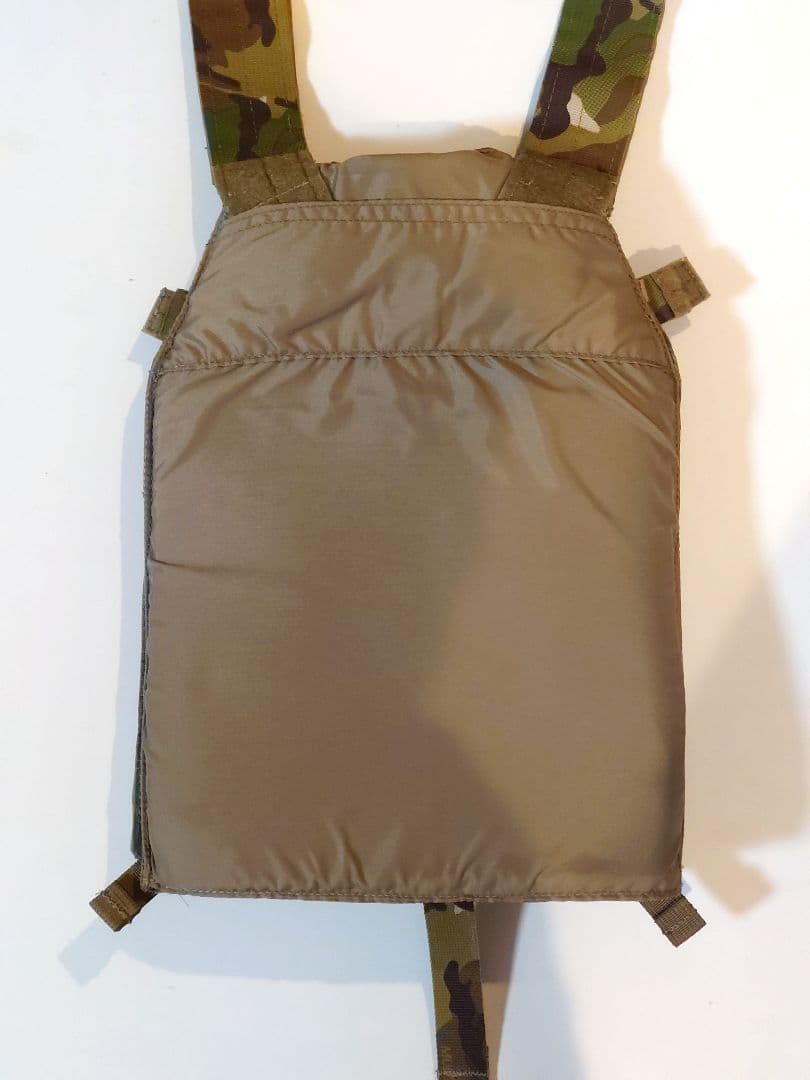 LBT 6094A SLICK プレートキャリア マルチカム 実物