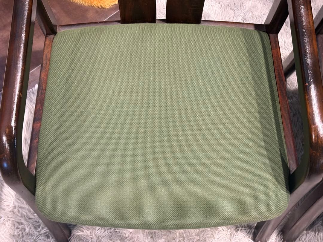 ②karimoku カリモク　アームチェア　ダイニングチェア　ビンテージ　IZ