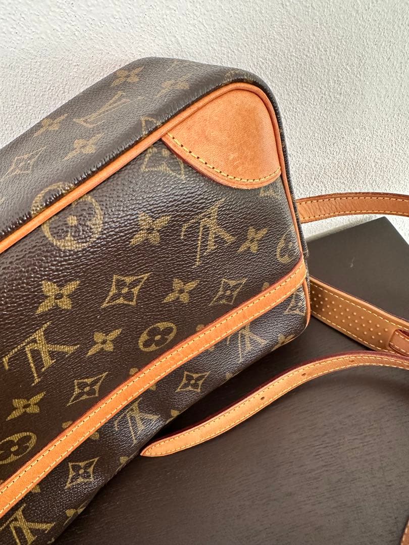 【本日限り値下げ】Louis Vuitton モノグラム ショルダーバッグ