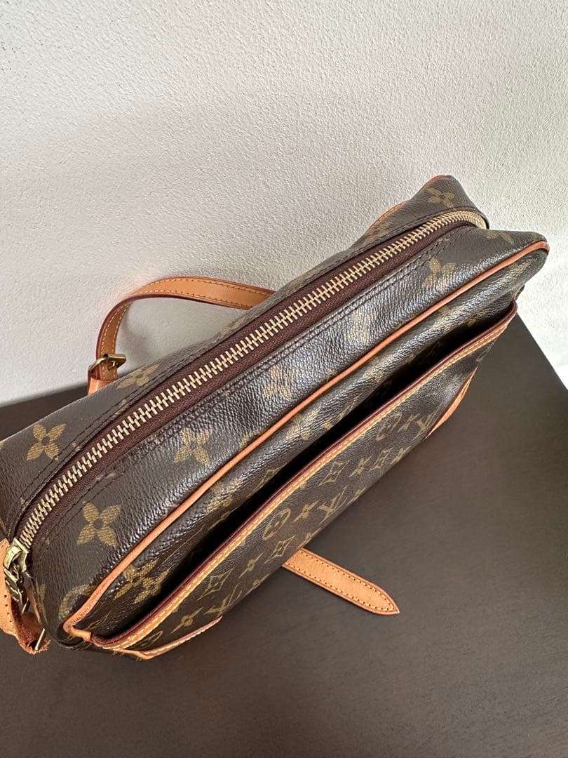 【本日限り値下げ】Louis Vuitton モノグラム ショルダーバッグ