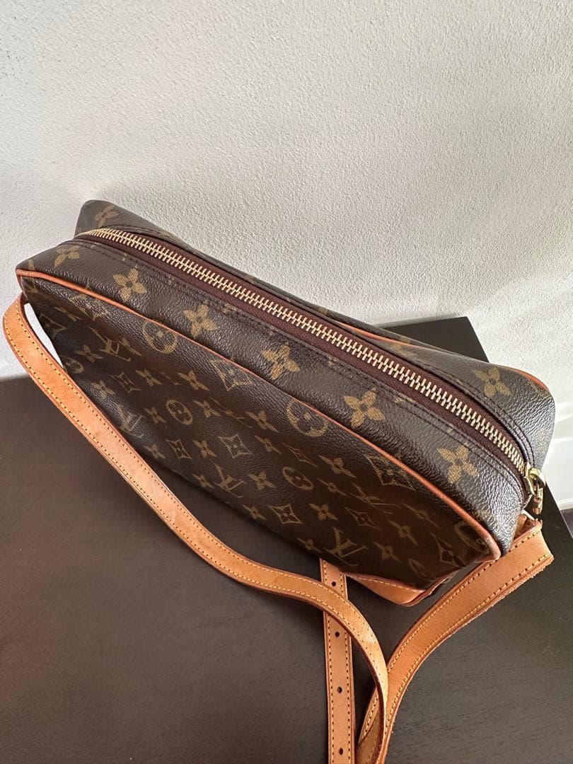 【本日限り値下げ】Louis Vuitton モノグラム ショルダーバッグ