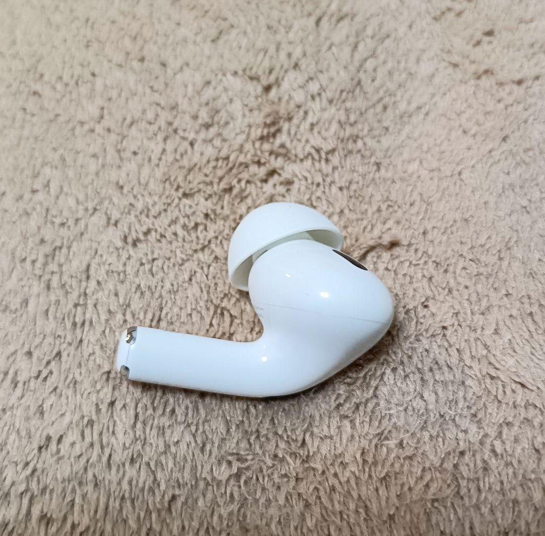 Apple AirPods Pro 第2世代 右耳のみ R 10