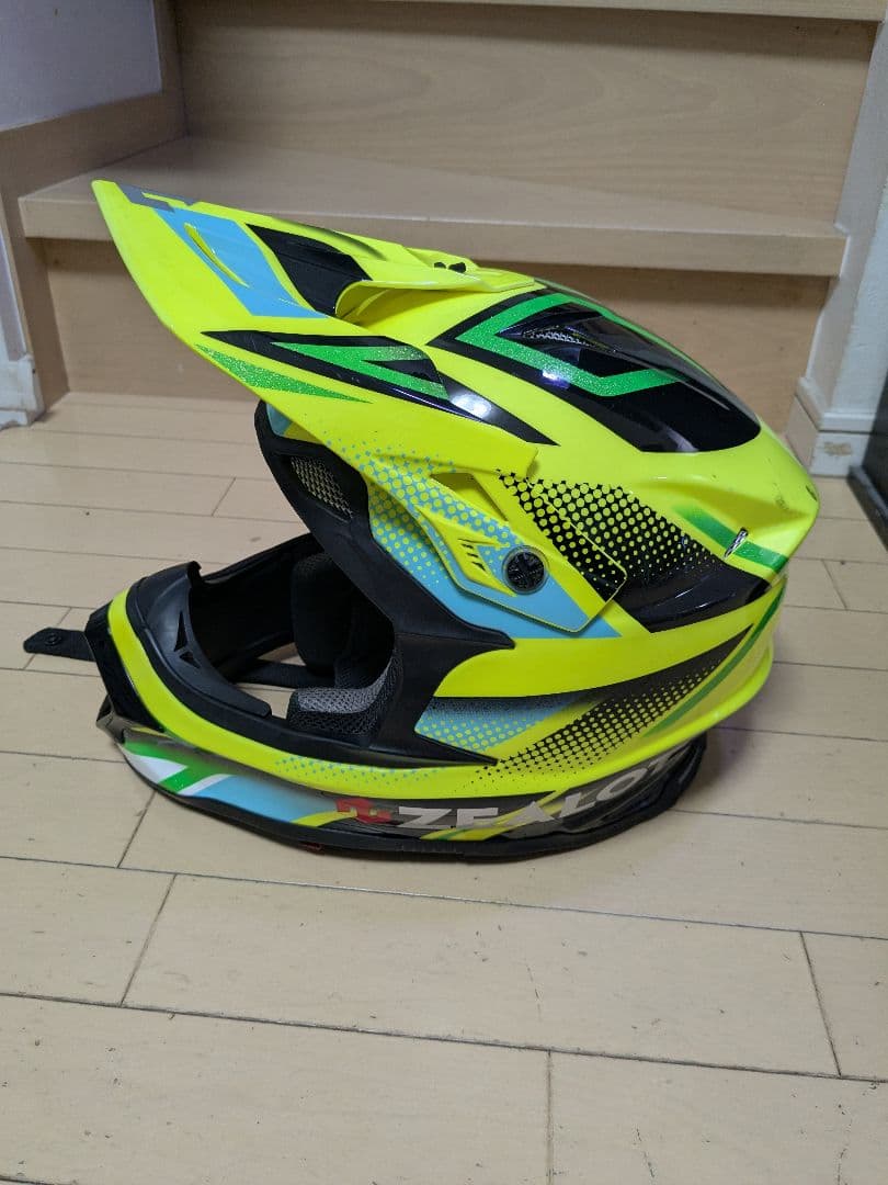 ZEALOT マッドジャンパー２ ジーロット　Mサイズ