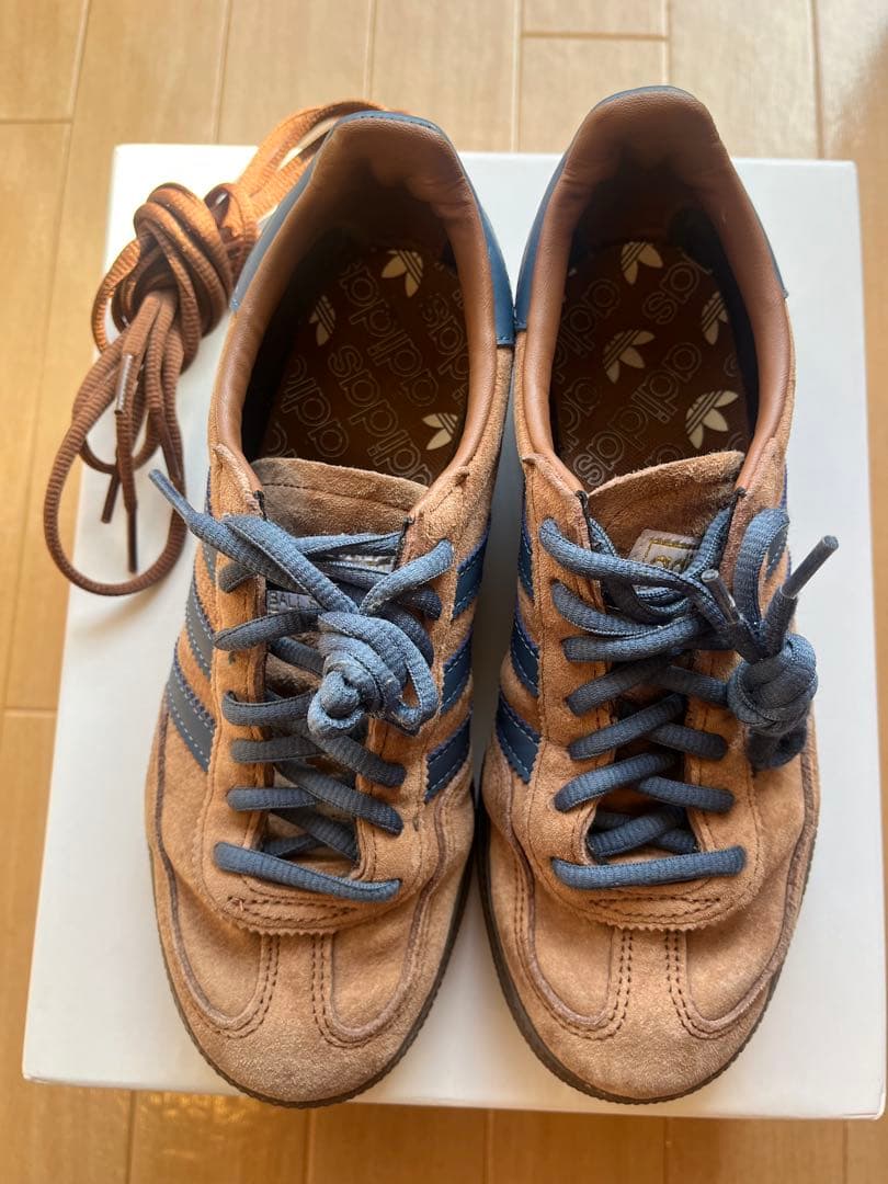 スニーカー　adidas SPEZIAL