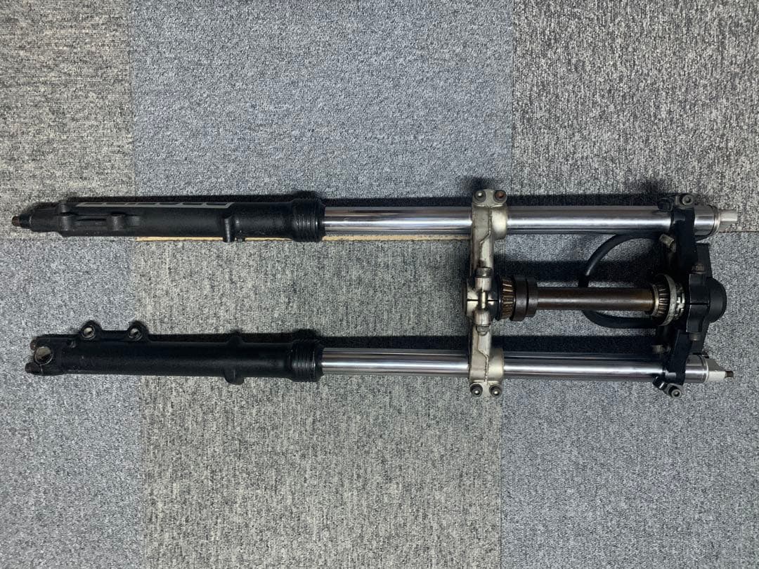 CB750F ボルドール　Fショック　35mm 三又含む　純正品