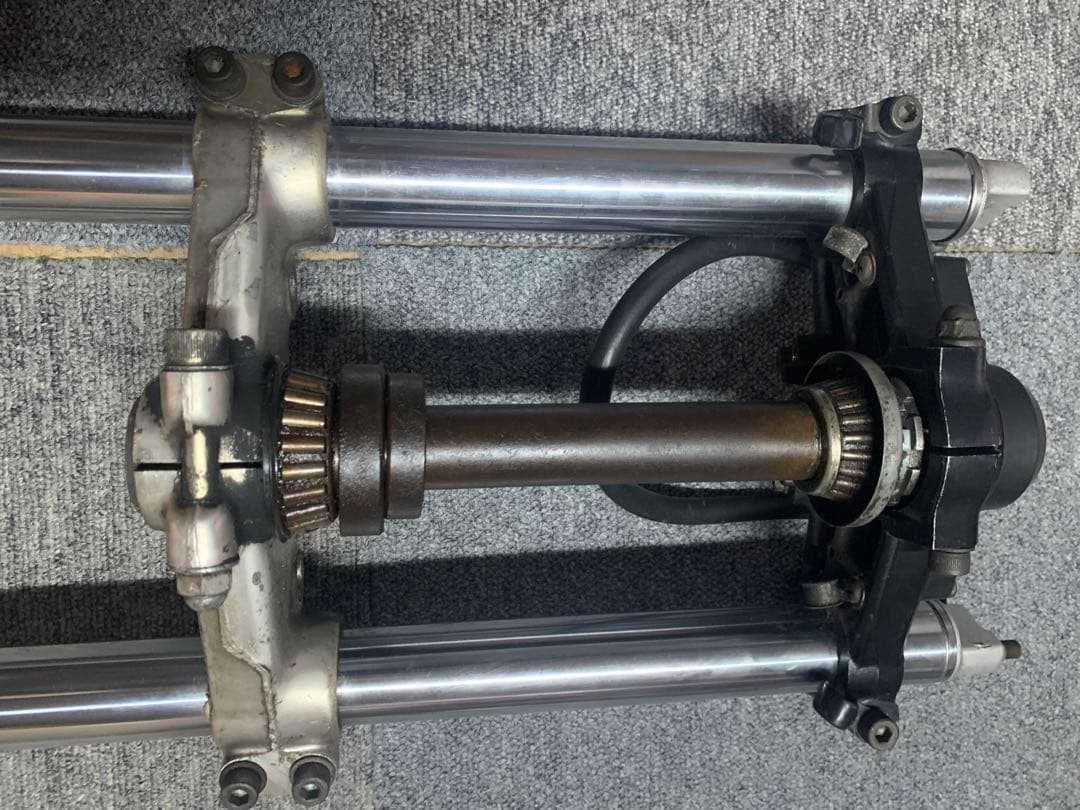 CB750F ボルドール　Fショック　35mm 三又含む　純正品