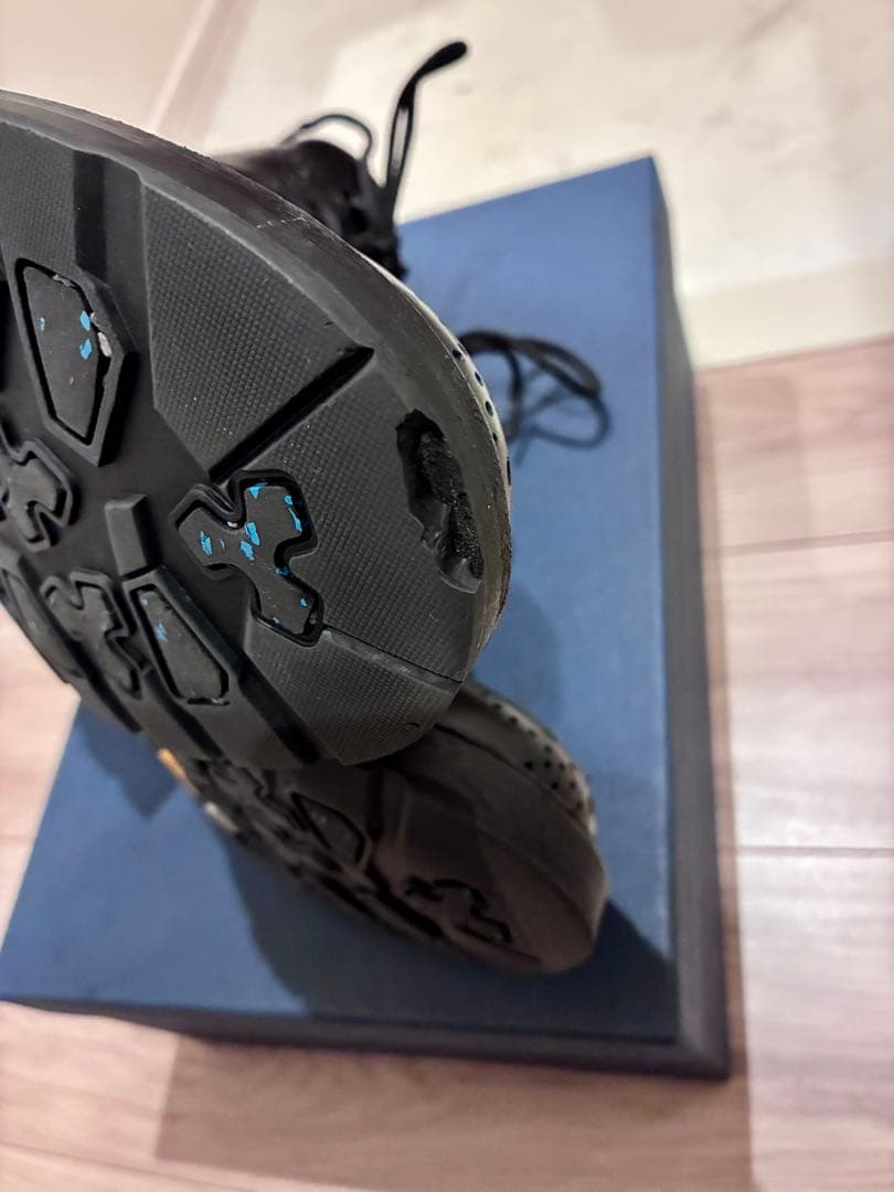 トリッカーズ STOW UK7.5 ブラック カントリーブーツ ビブラム雪用