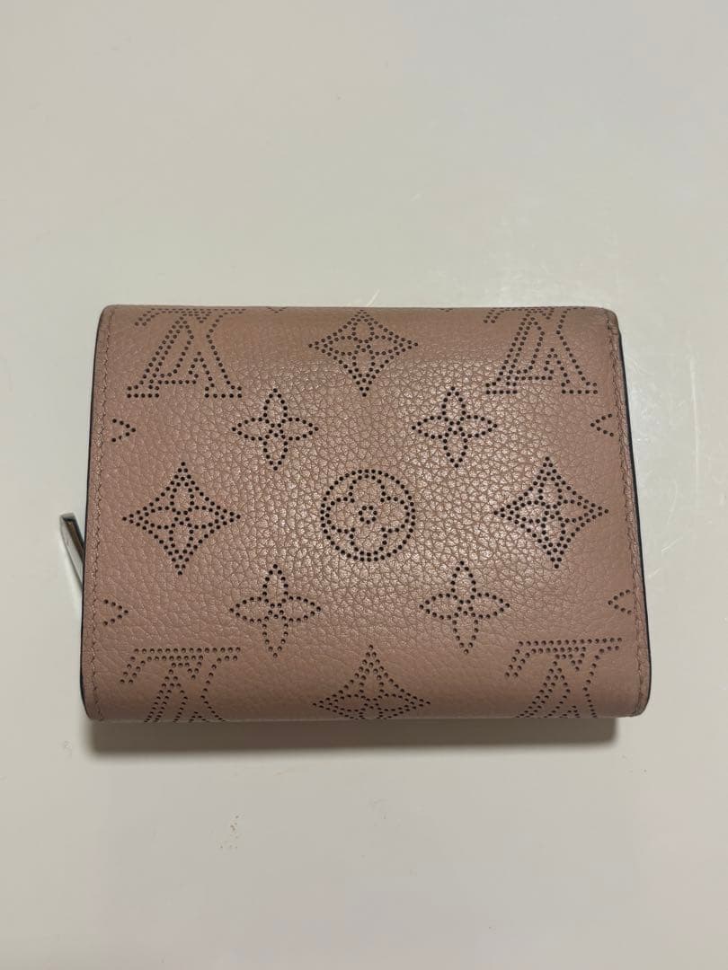 ルイヴィトン マヒナ イリス コンパクト 折り財布　最終値下げ