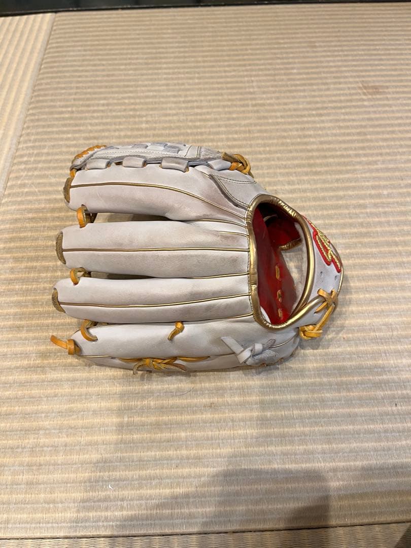 KUBOTA SLUGGER 軟式グローブ ホワイト 収納袋付き