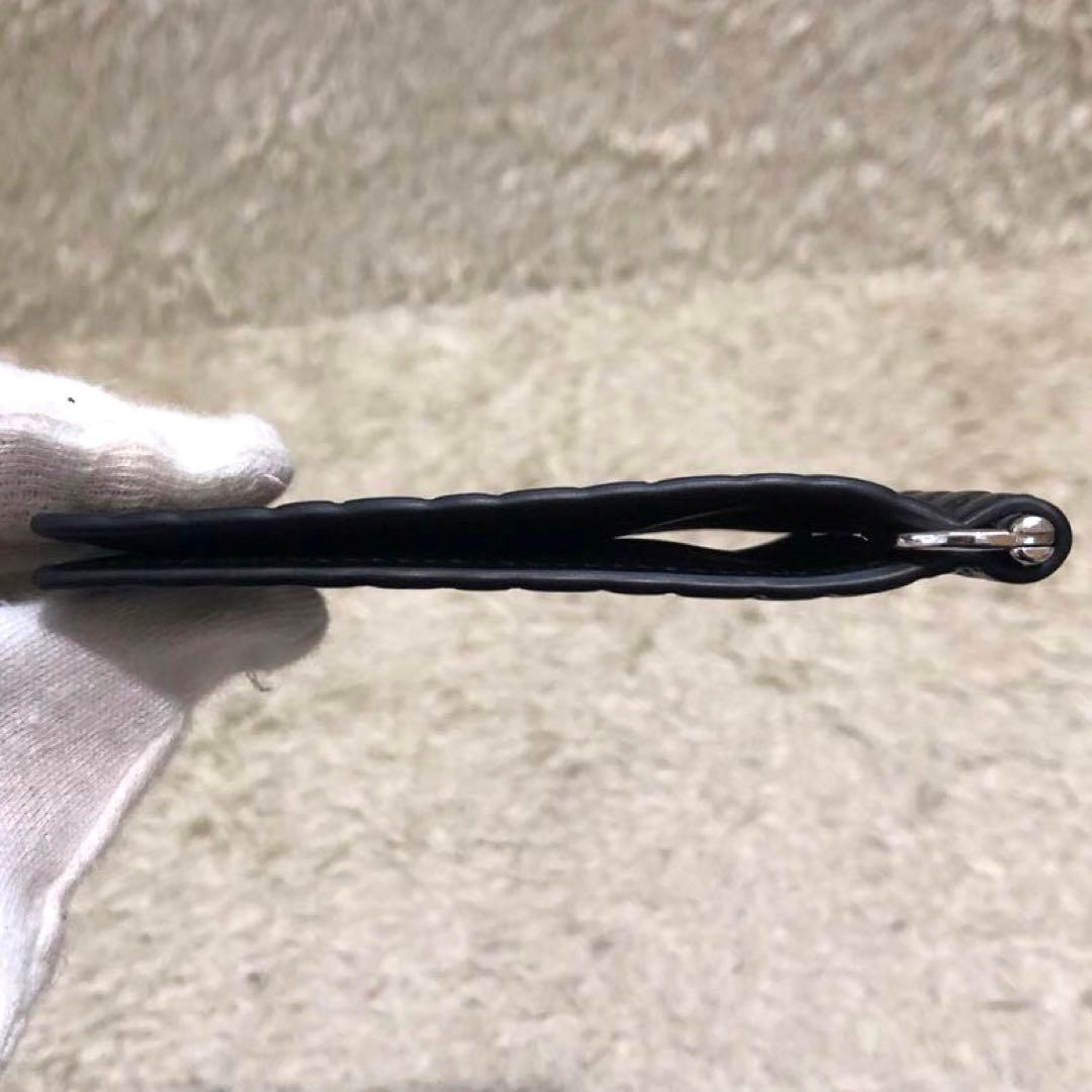 未使用級✨グッチ レザー　二つ折り財布 マイクロシマ ブラック　メンズ