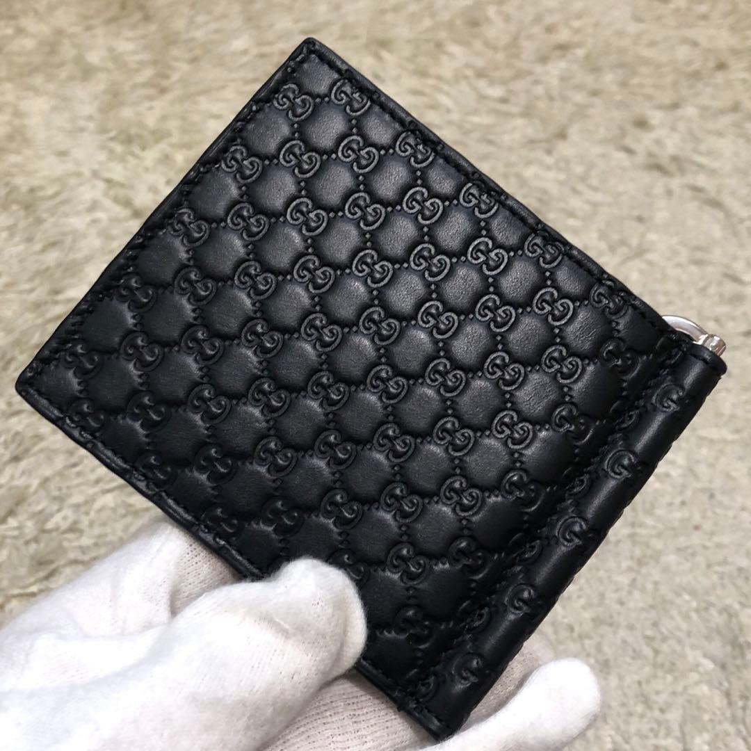 未使用級✨グッチ レザー　二つ折り財布 マイクロシマ ブラック　メンズ
