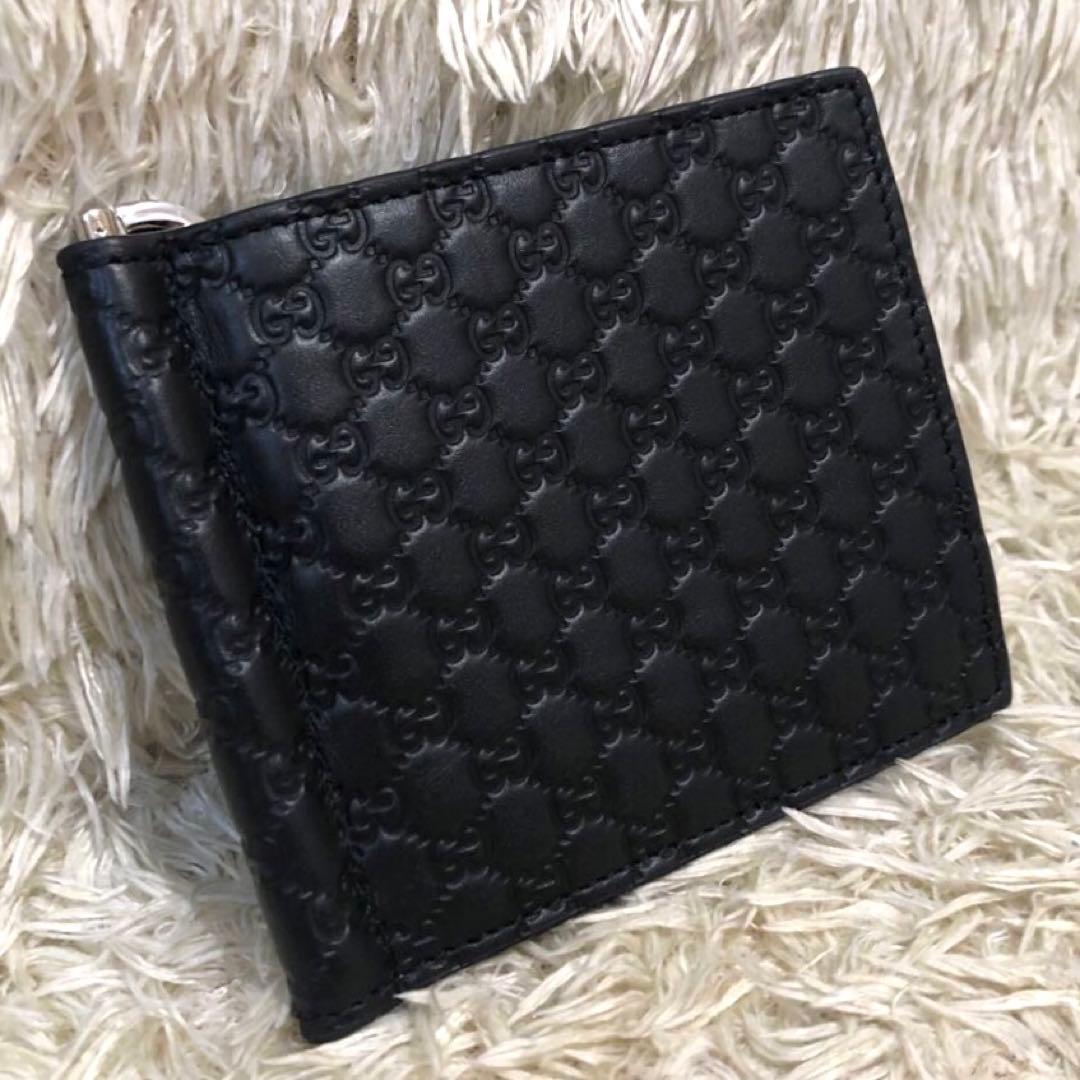 未使用級✨グッチ レザー　二つ折り財布 マイクロシマ ブラック　メンズ