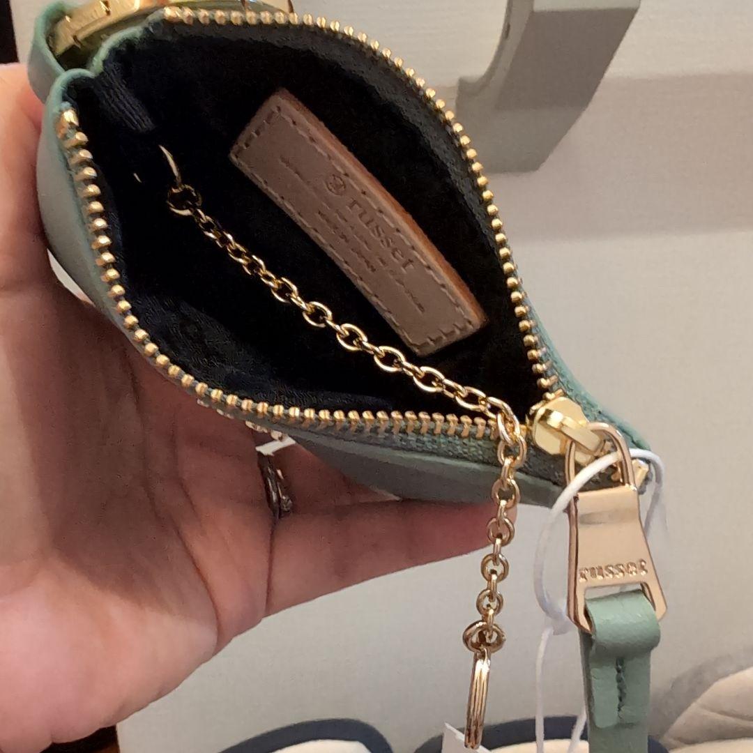 russet カラビナ付き ソフトレザーマルチケース