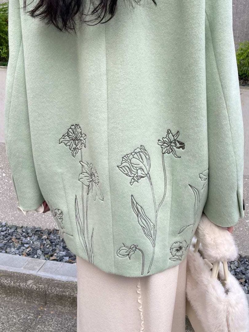 LILY BROWN エンブロイダリーコクーンコート