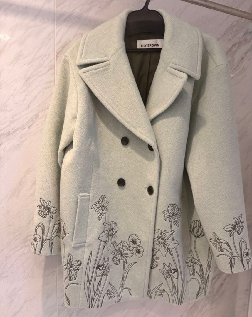 LILY BROWN エンブロイダリーコクーンコート