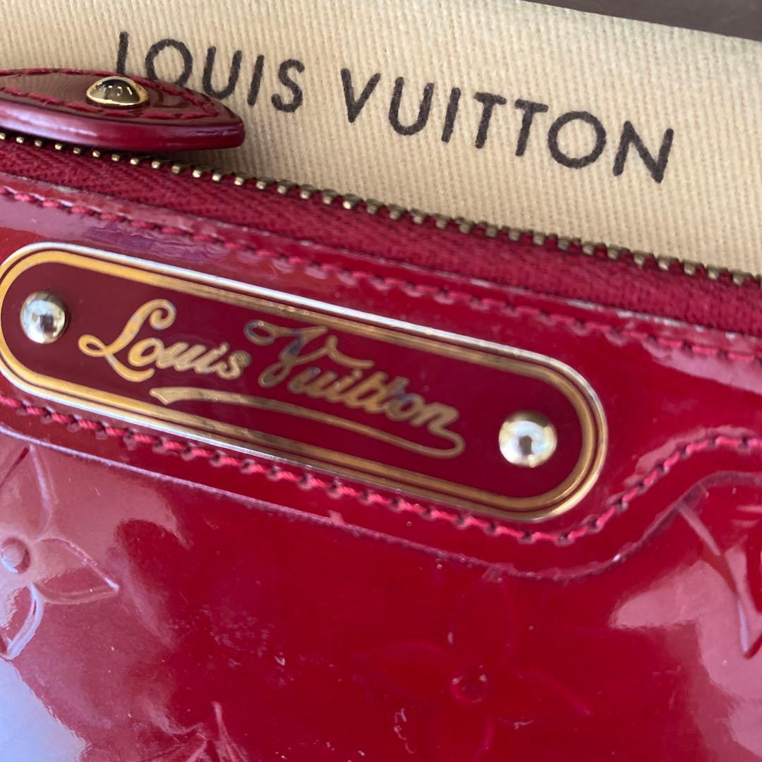 ルイヴィトン ヴェルニ ポシェットクレNM