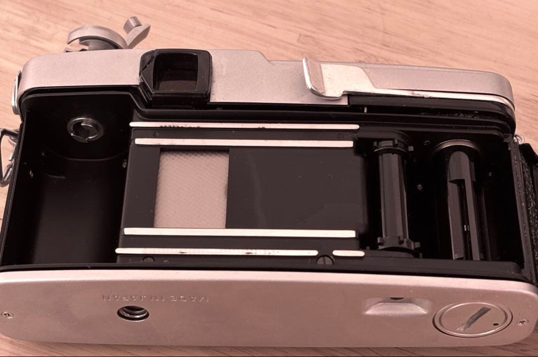 【訳あり】OLYMPUS-PEN FT+G.ZUIKO40mm F1.4セット