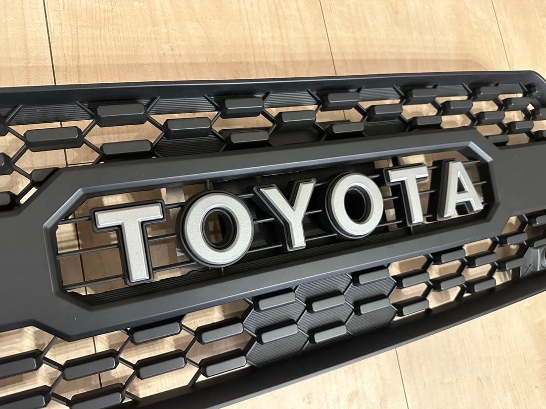 RAV4 タコマ風 フロントグリル+トヨタ純正グリルブラケット セット