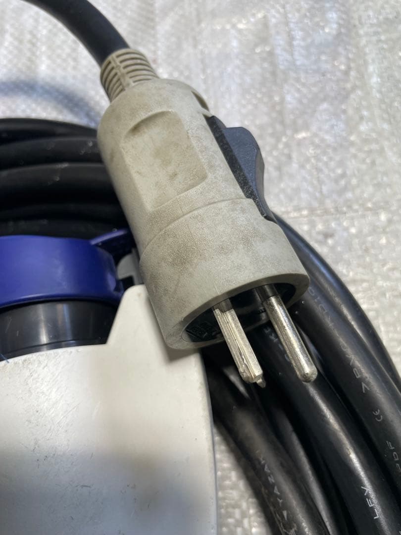 日産　リーフ　充電ケーブル　3NK0A