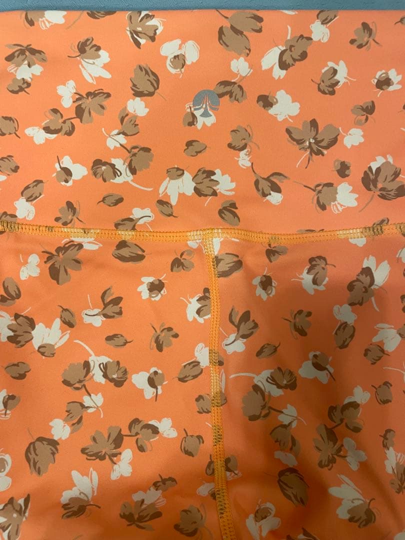 【SUKALA】フラワープリントセットアップ　オレンジ　上下Sサイズ