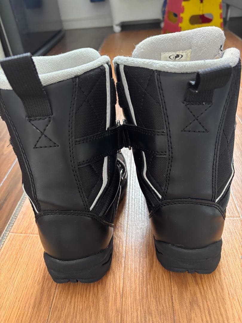 キッズスノーボードとブーツセットZUMA