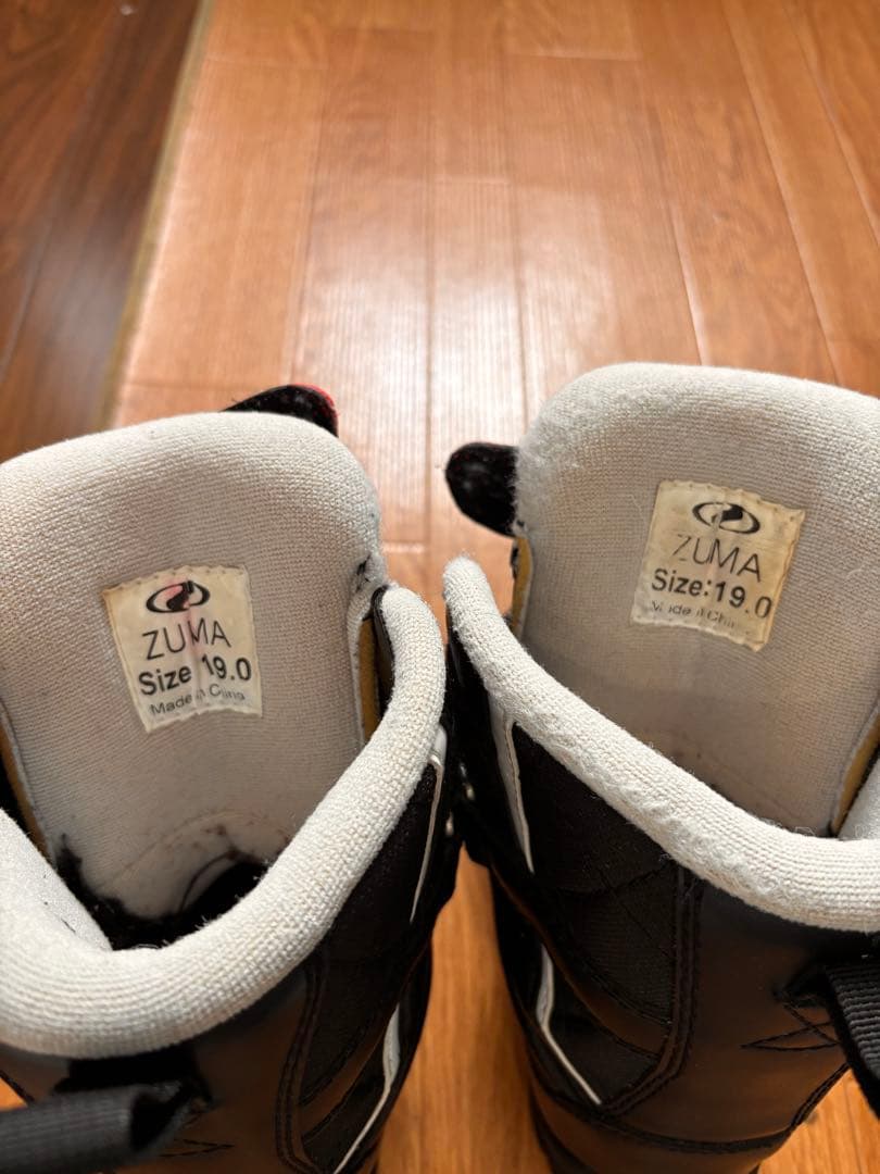 キッズスノーボードとブーツセットZUMA