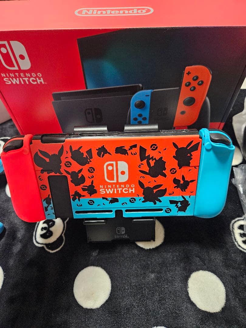 Nintendo Switch 本体 + ソフト/コントローラー /アクセサリー