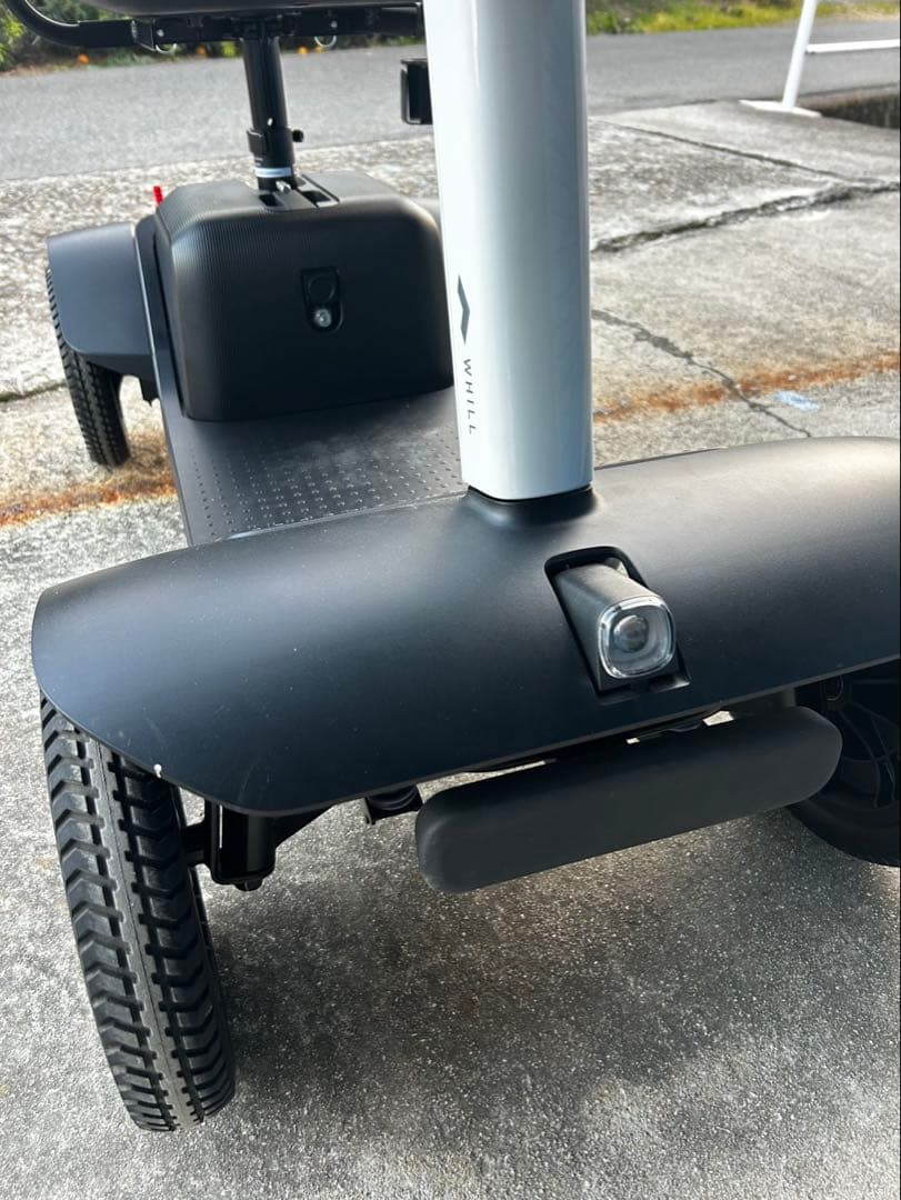 WHILL 電動シルバーカー 白