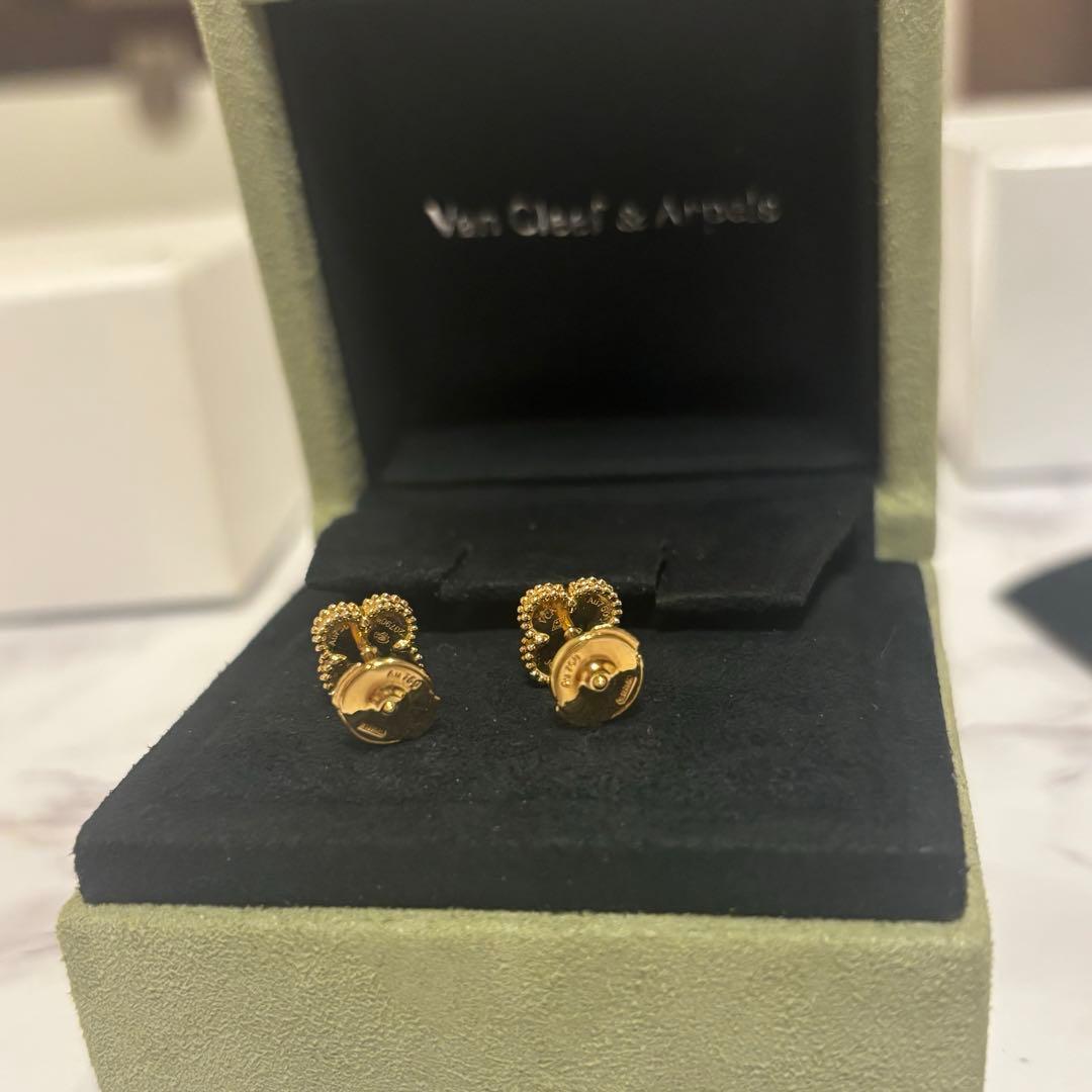 Van Cleef & Arpels スウィート アルハンブラ ピアス MOP