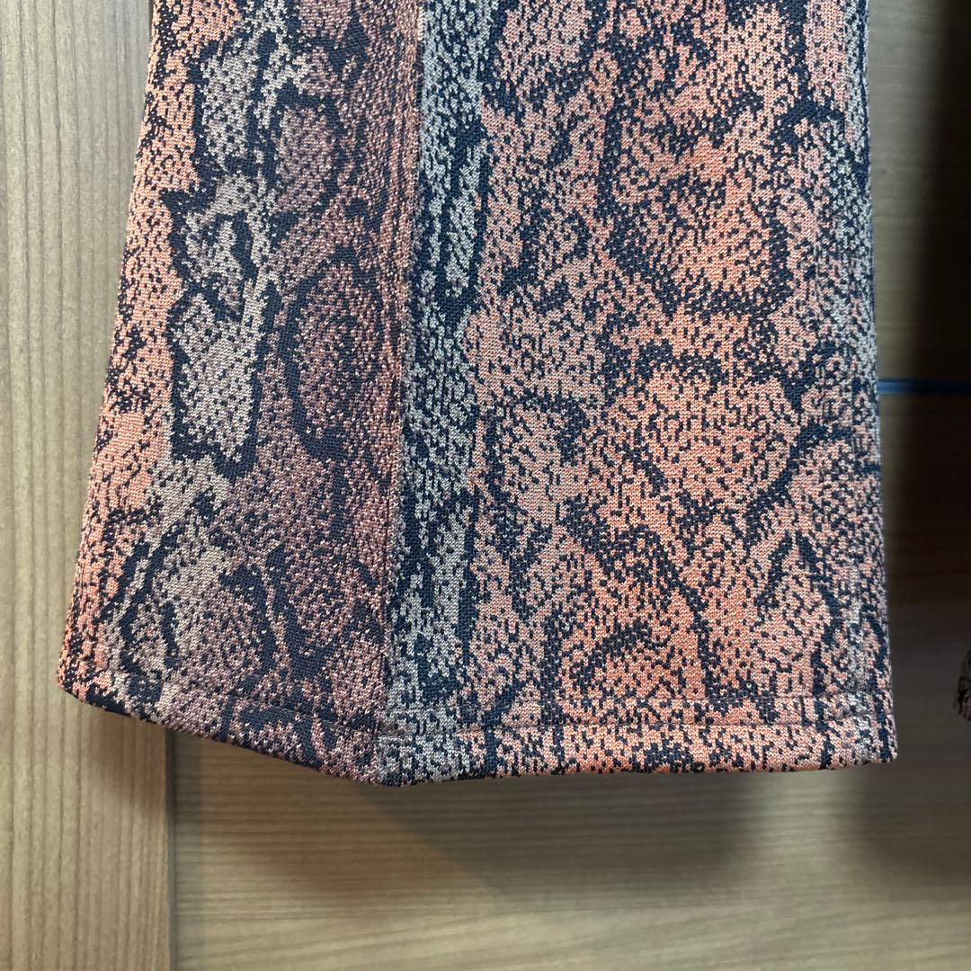 美品ニードルズパイソン柄パンツ