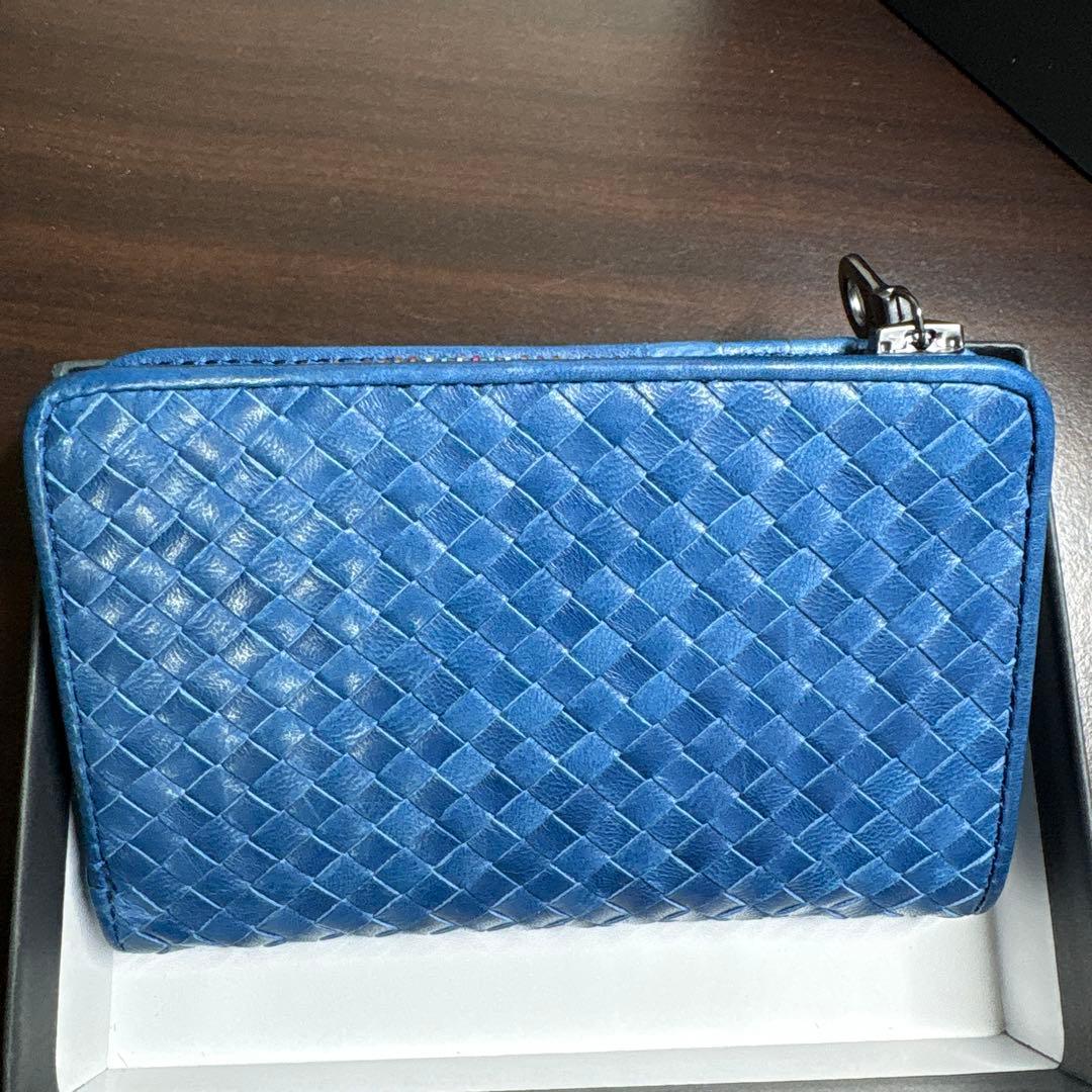 SOLATINA 革財布 箱付き 未使用 二つ折り財布 ブルー ソラチナ