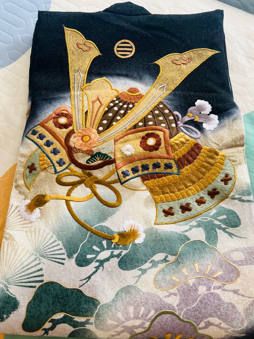 ★豪華刺繍兜 【日本製】お宮参り着物 男の子用 赤ちゃんの初着のお祝い 肌着付き
