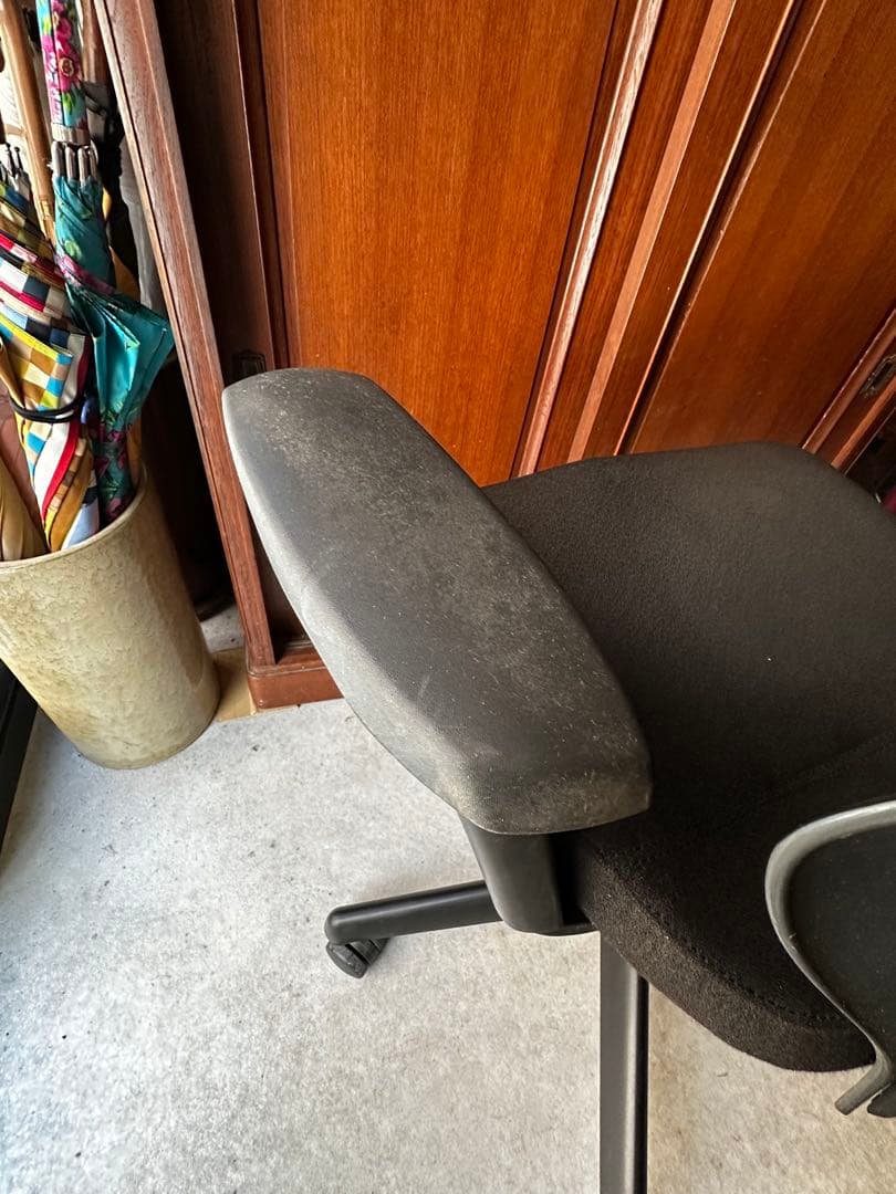 キールハワー チェアジュニア USED