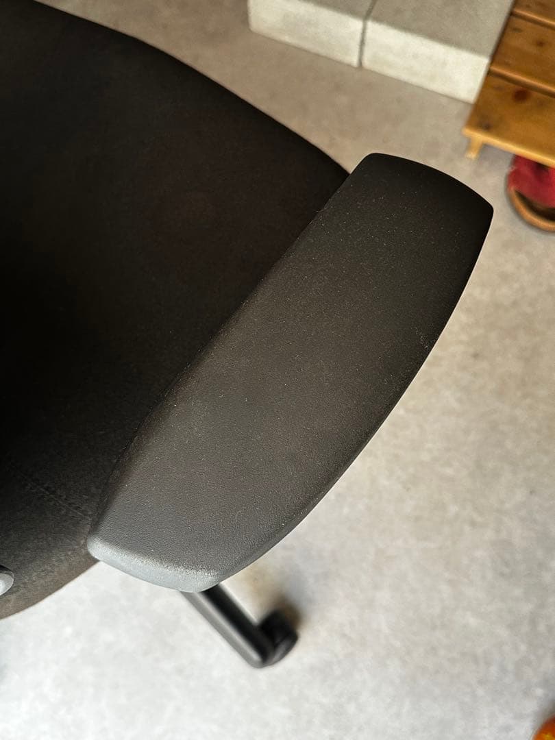 キールハワー チェアジュニア USED