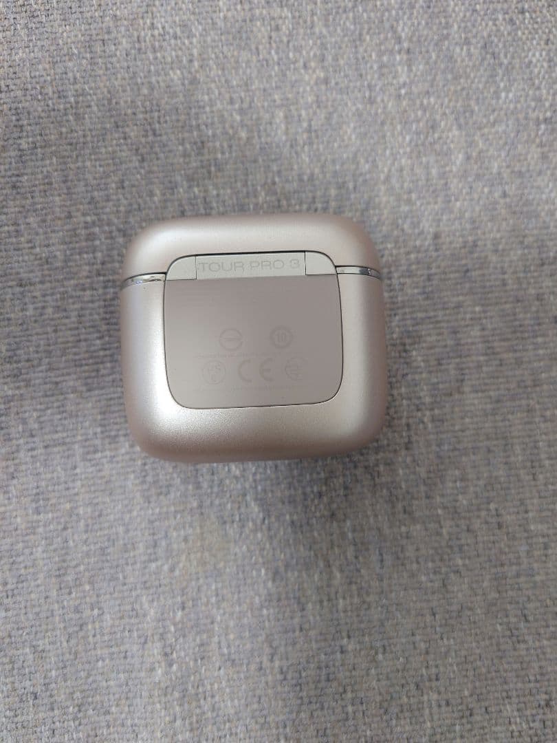 JBL TOUR PRO 3 ラテ